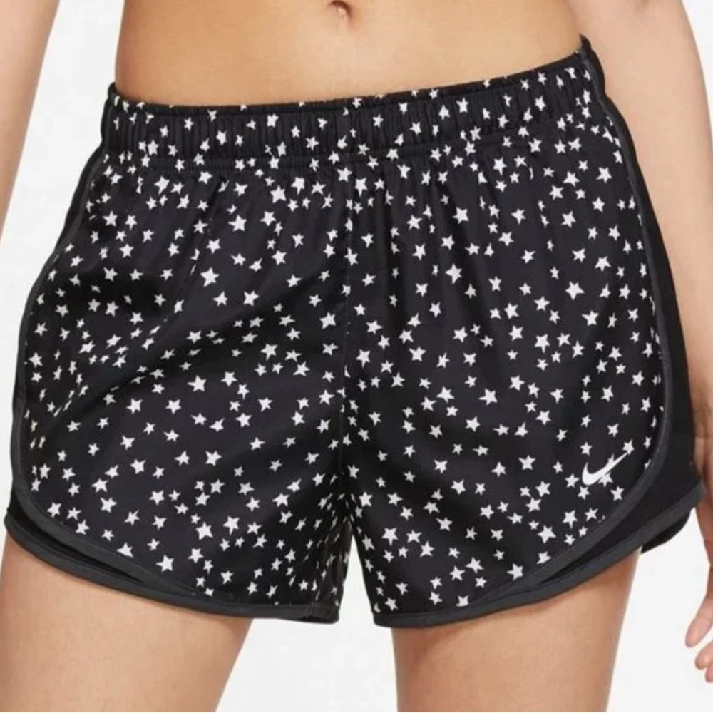 Nike athletic shorts size Medium